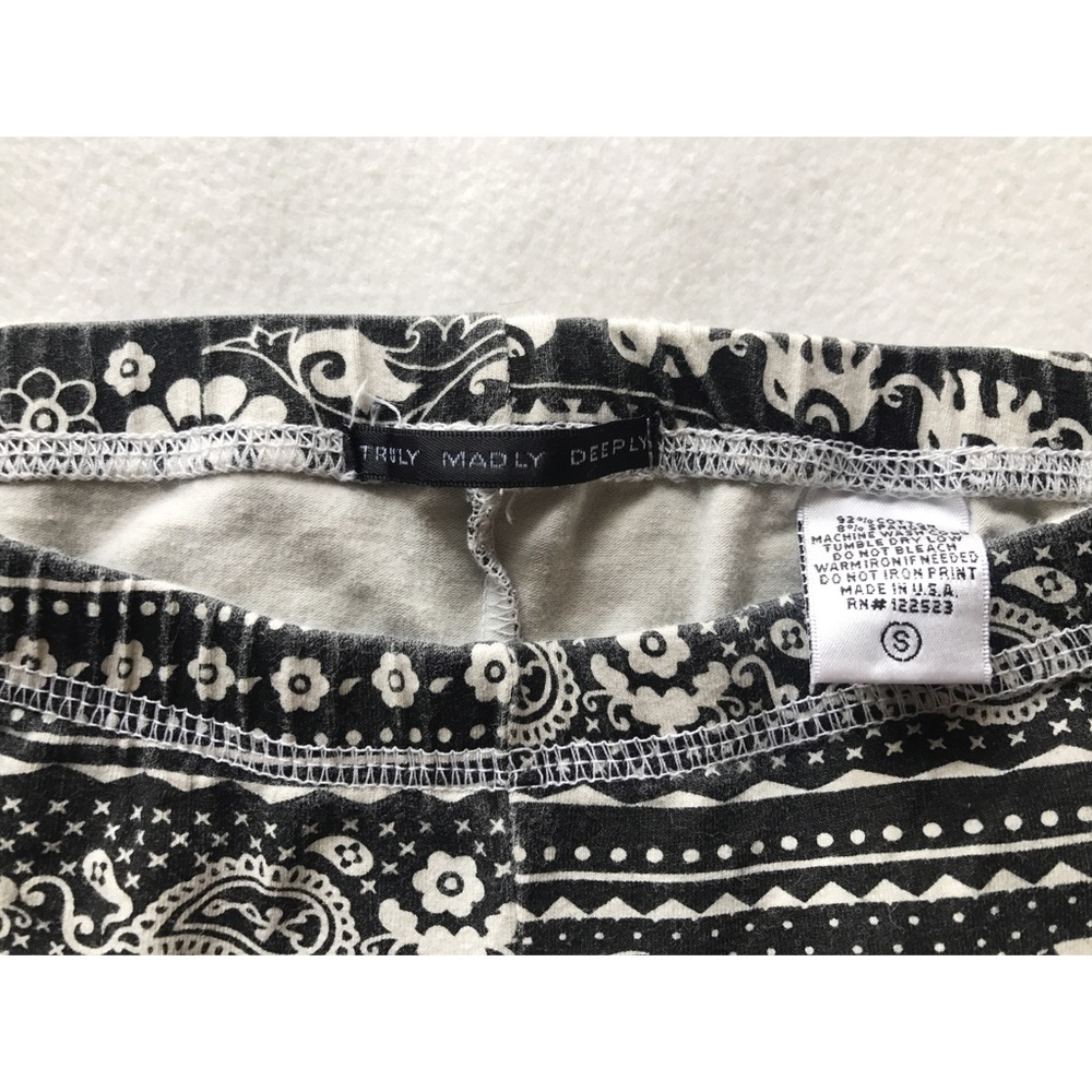 UO Truly Madly Deeply Elephant Leggings - Picture 3 of 4